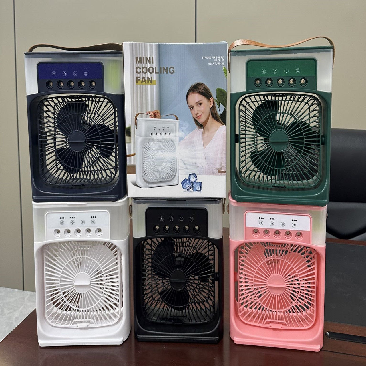 Five-hole spray refrigeration fan desktop electric fan student dormitory office desktop small fan professional generation